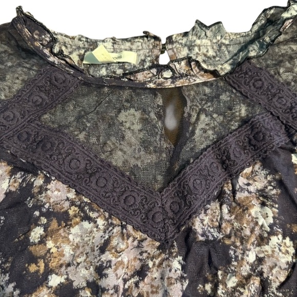 Maurices Floral Peasant Blouse - Picture 4 of 5